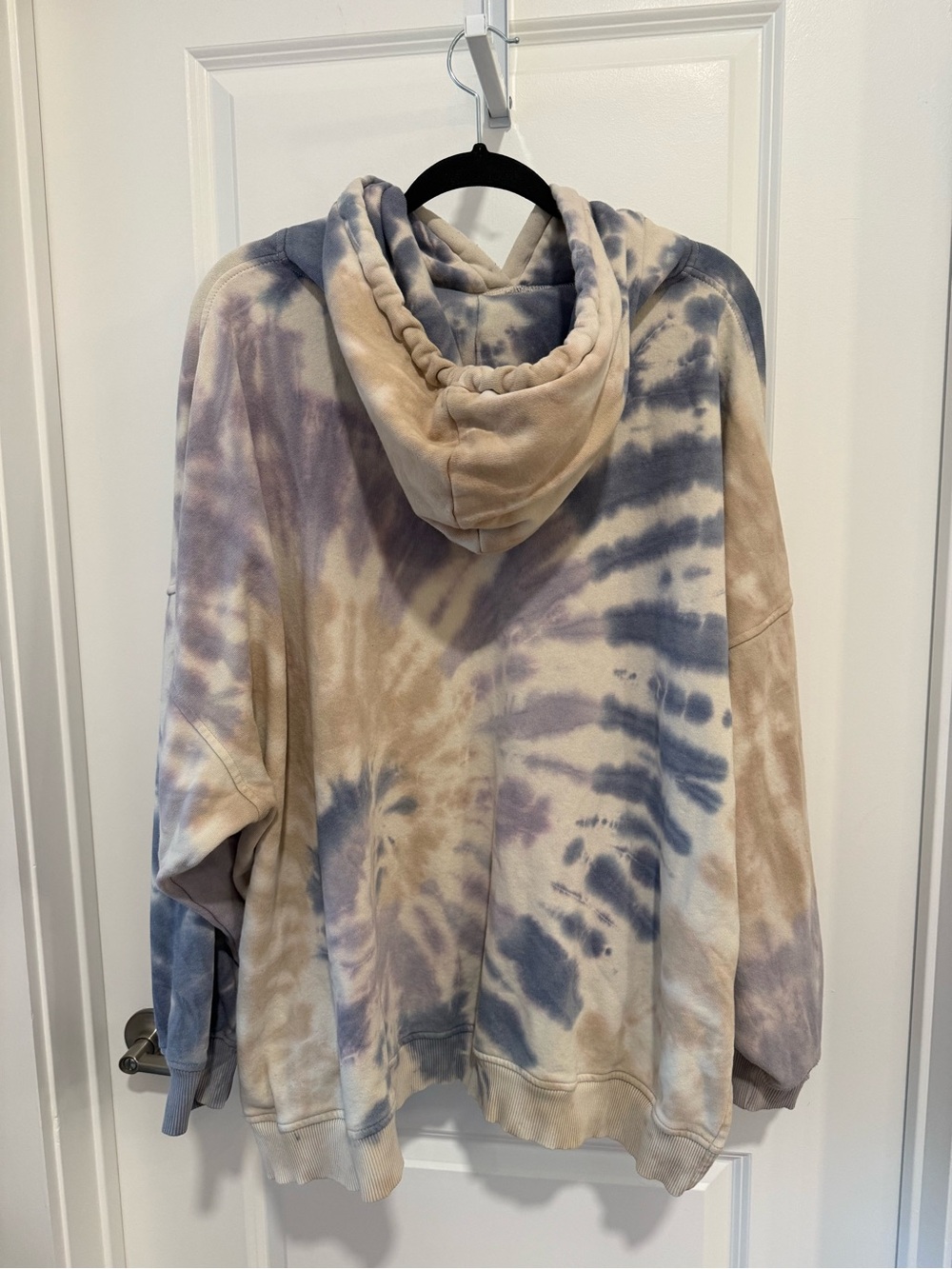 American Eagle Outfitters Tie-Dye Hoodie in Cream, Blue, Purple - Picture 4 of 8